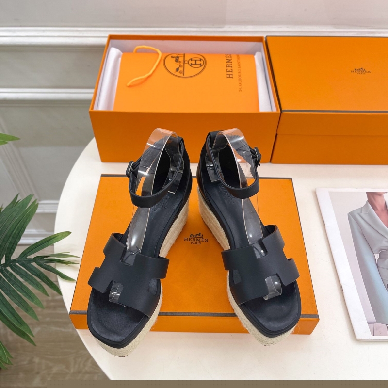 H**mes sandals